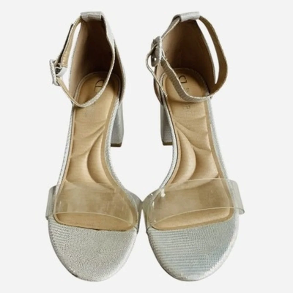 CL Chinese Laundry Jazz Clear Silver Iridescent Vinyl Block Heel Sandal Sz 7 NIB